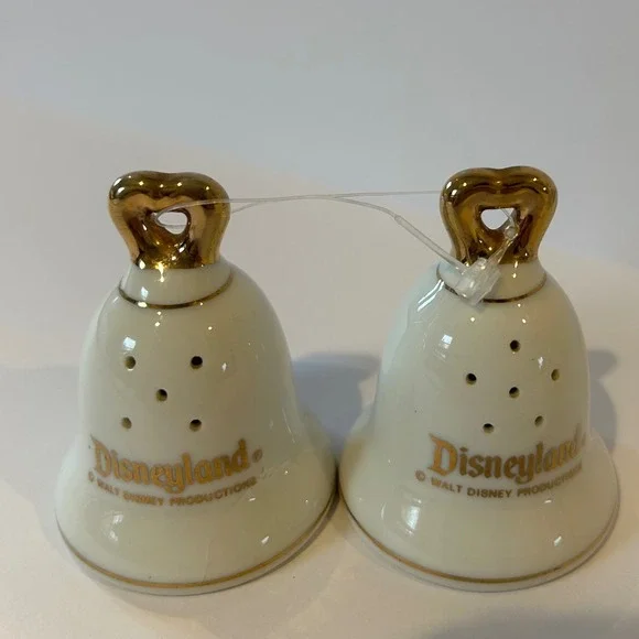 Vintage Disneyland Walt Disney Productions Bell Salt Pepper Shakers Castle Japan - Picture 3 of 9